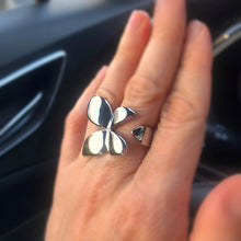 Load image into Gallery viewer, Petal Statement Ring in GOLD / SILVER