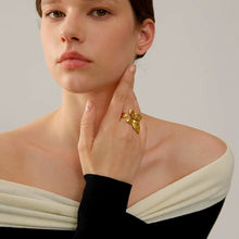 Load image into Gallery viewer, Petal Statement Ring in GOLD / SILVER