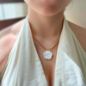 Pearl Fleur Bead Necklace