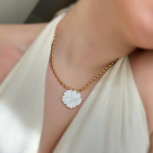 Pearl Fleur Bead Necklace