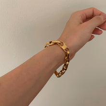 Load image into Gallery viewer, Ash Chunky Cable Bracelet