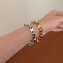 Load image into Gallery viewer, Ash Chunky Cable Bracelet