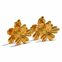Load image into Gallery viewer, Rosa Stud Earrings