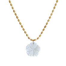 Load image into Gallery viewer, Pearl Fleur Bead Necklace