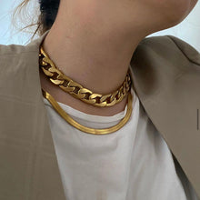 Load image into Gallery viewer, Chunky Chain Necklace - Gold