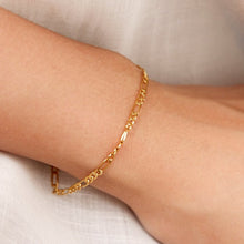 Load image into Gallery viewer, The Figaro Chain Bracelet