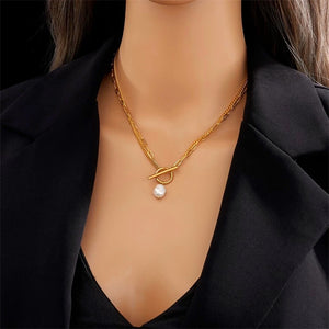 Louise Pearl Chain Necklace