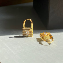 Load image into Gallery viewer, Thea Lock Earrings