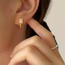 Load image into Gallery viewer, Kelly Dia Hugger Earrings