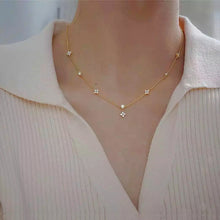 Load image into Gallery viewer, Tiny Bloom Chain Necklace