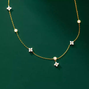 Tiny Bloom Chain Necklace