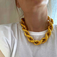 Load image into Gallery viewer, Giga Rope Necklace