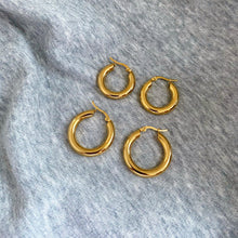 Load image into Gallery viewer, Plain Thick Hoop Earrings