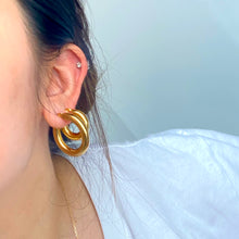 Load image into Gallery viewer, Plain Thick Hoop Earrings