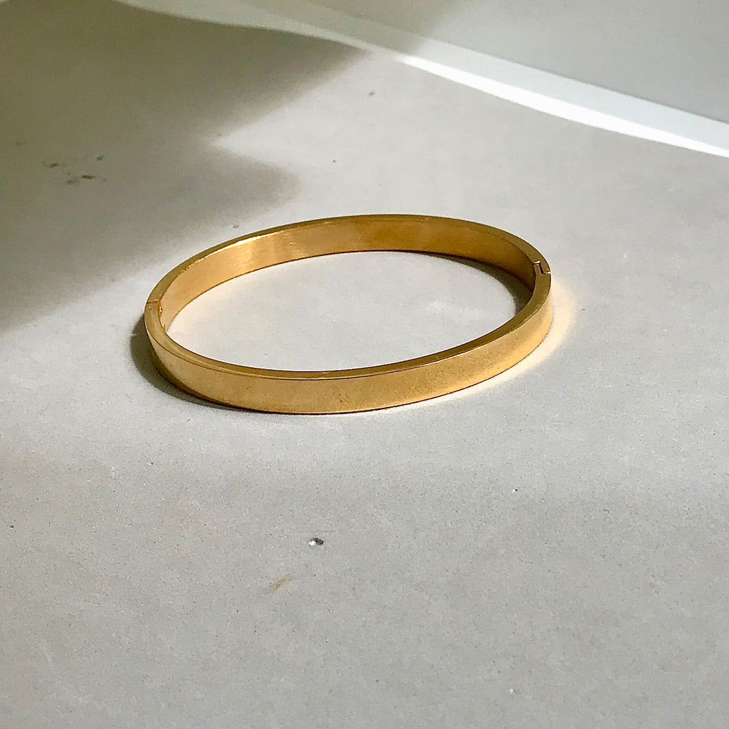 The Flat Thick Plain Bangle